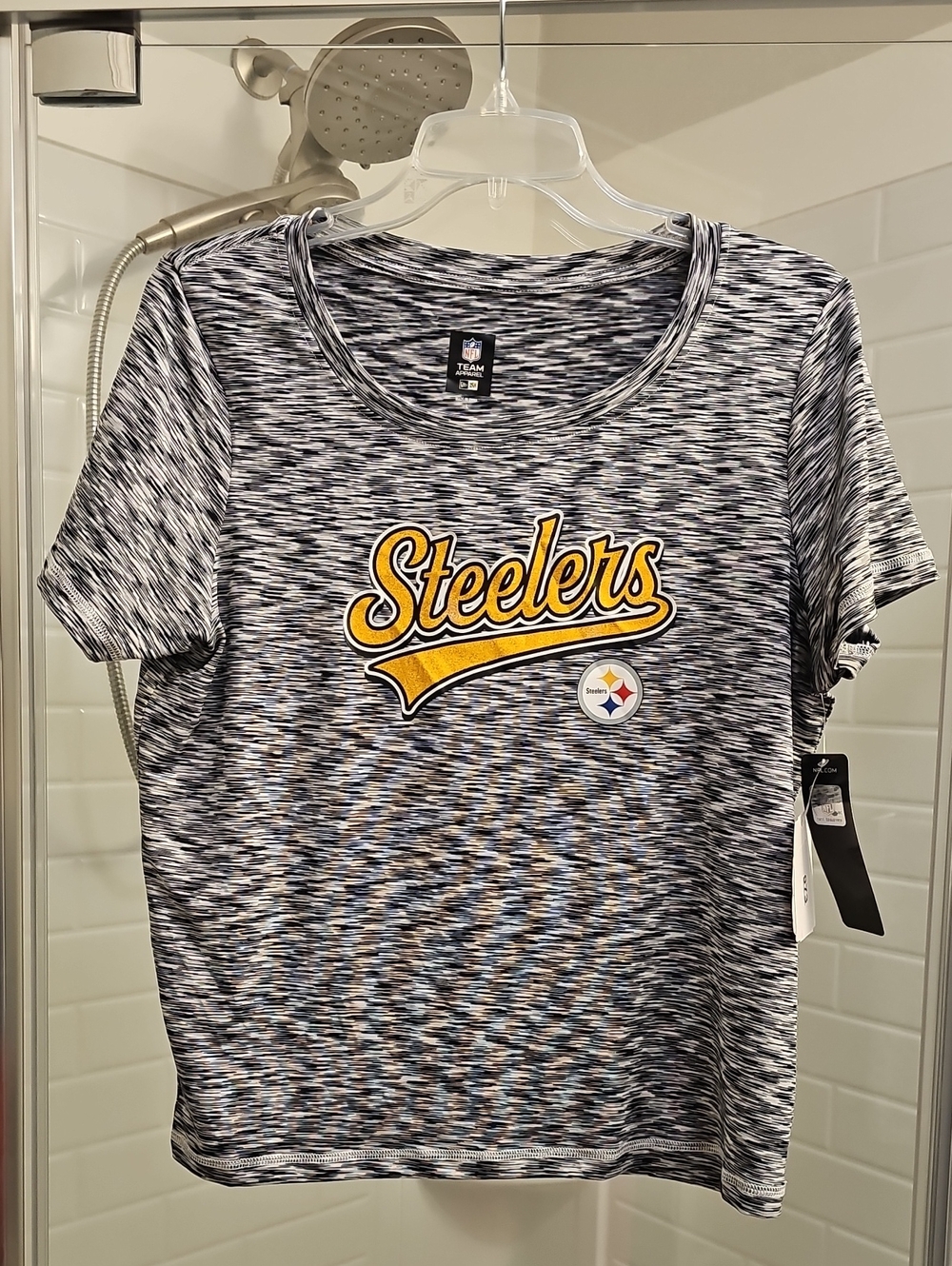 NFL Pittsburgh Steelers Women's Top. NWT. Size L.